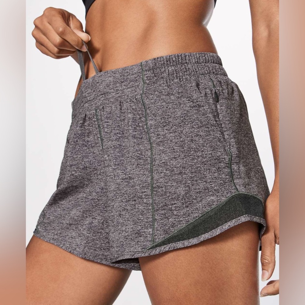 Lululemon Hotty Hot shorts, 4”. Flawed